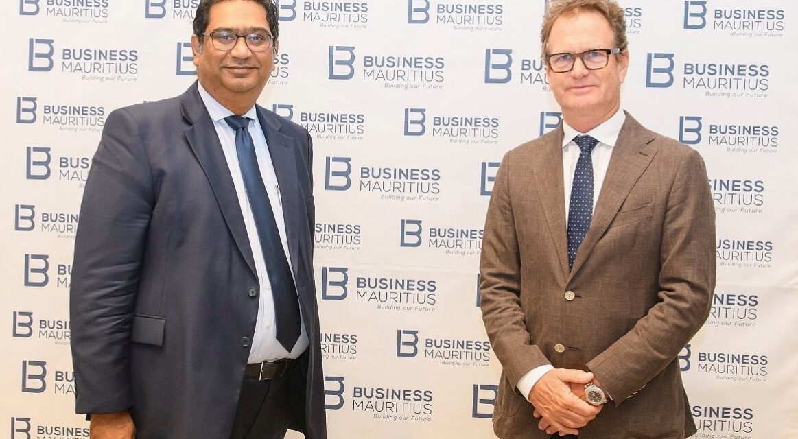 Jean-Pierre Dalais takes over as President of Business Mauritius