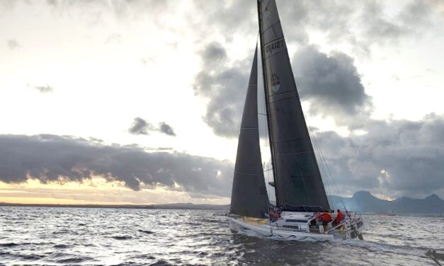 THE GLOBE 40 IN MAURITIUS