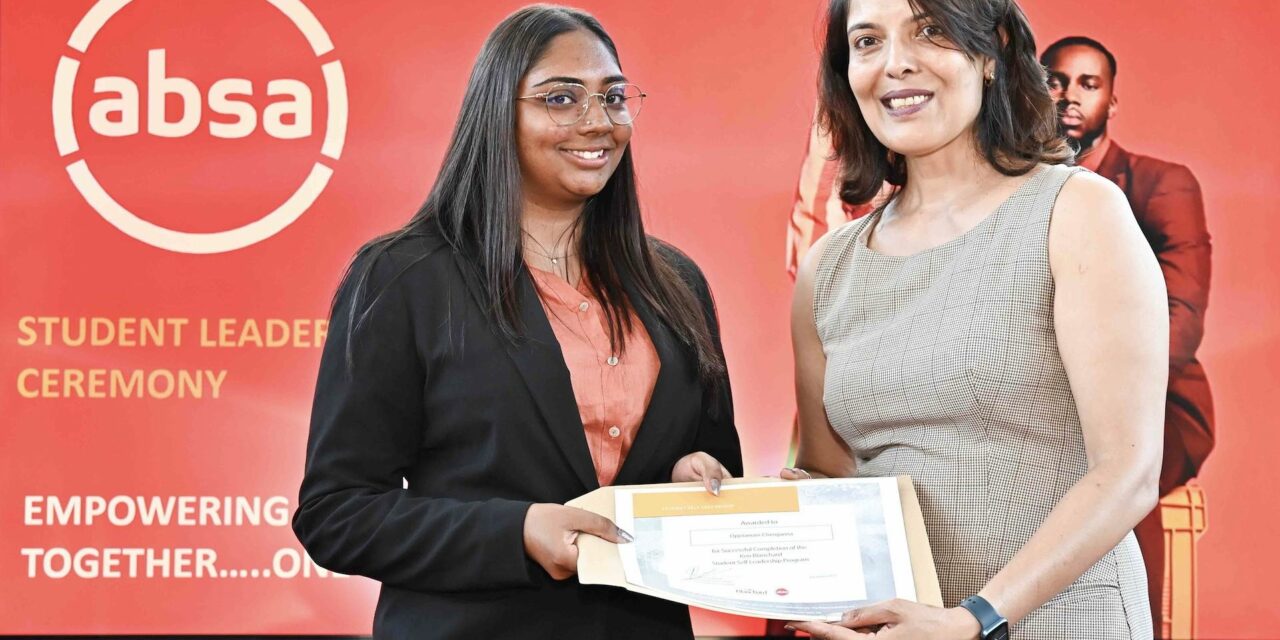 De futurs jeunes leaders avec le programme Absa Student Leadership