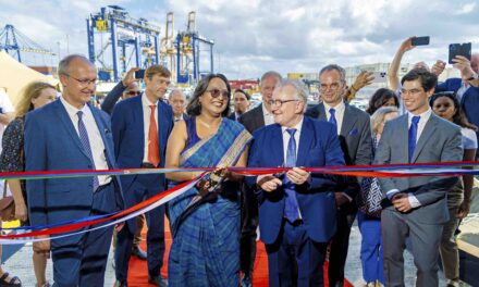 RIOU OCEAN GLASS inaugure son usine ultra moderne