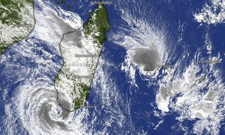 Cyclones : deux poids, deux mesures à Maurice et La Réunion