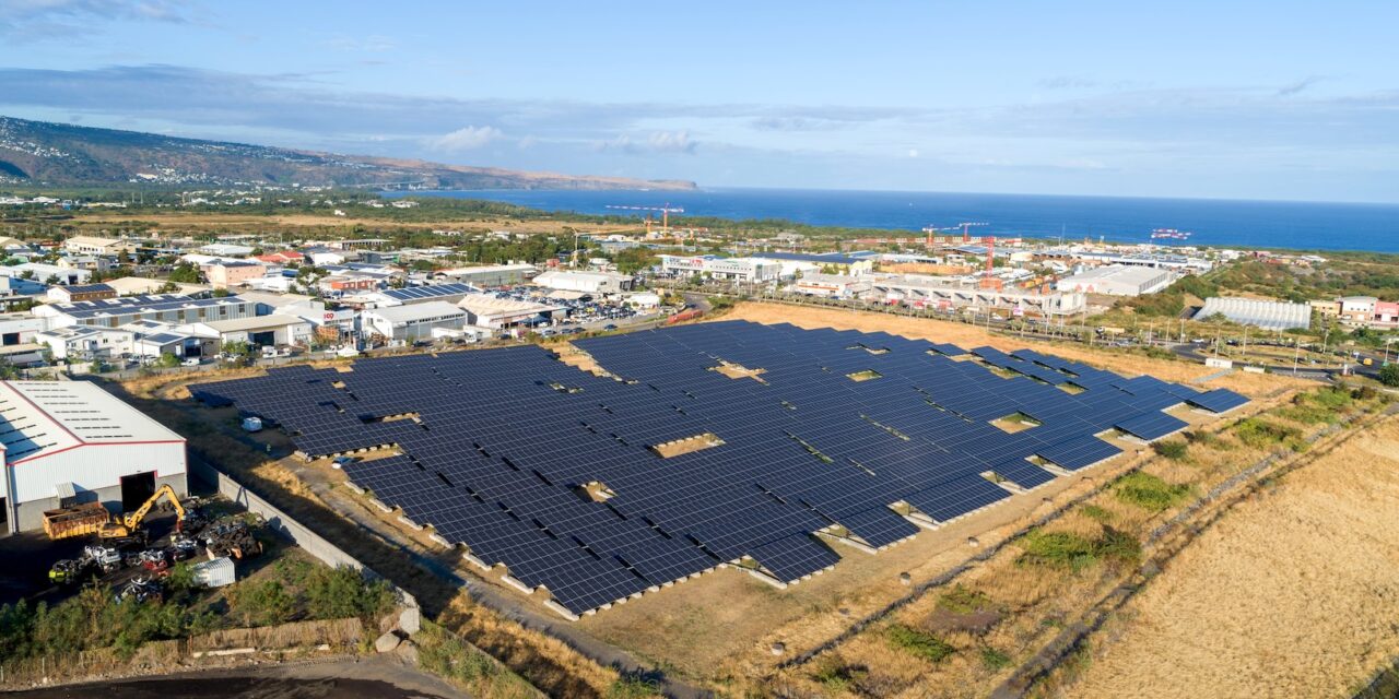 TotalEnergies inaugure une centrale solaire de 3,9 MWc à Cambaie